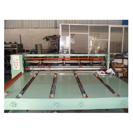 东方2005年产2500型链条式轮转开槽切角机