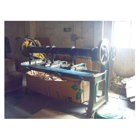 二手纸箱机械设备-2500四联打角机